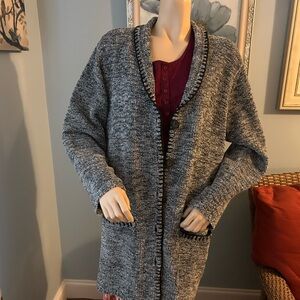 Denim&Co Textured Gray Knit Sweater